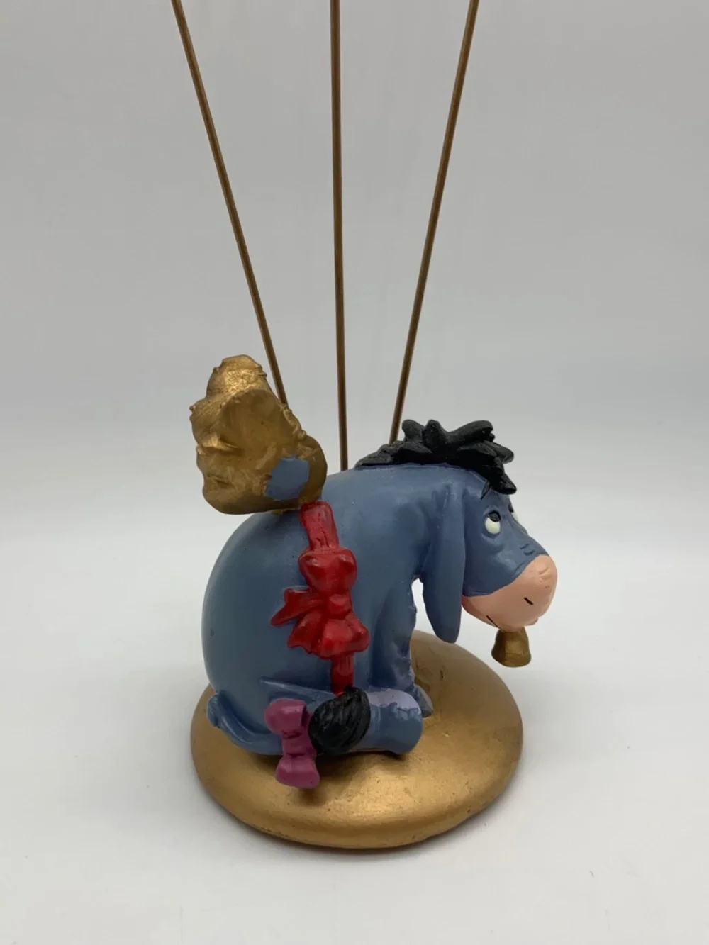 Disney Winnie the Pooh Eeyore Holiday Seasonal Specialties Cardholder In Box!
